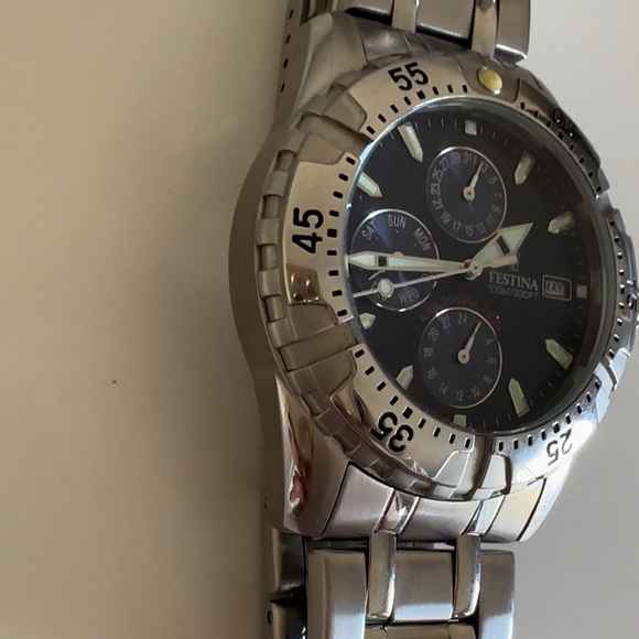 Men's Festina Quartz Watch , All Stainless Steel Water Resistant - Picture 5 of 6